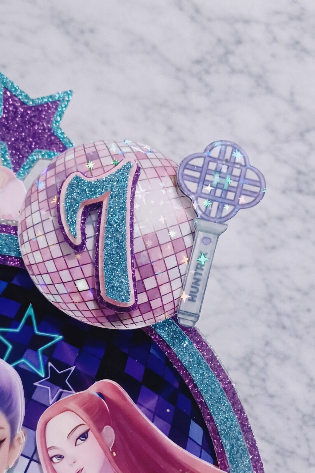 Cake topper K-pop