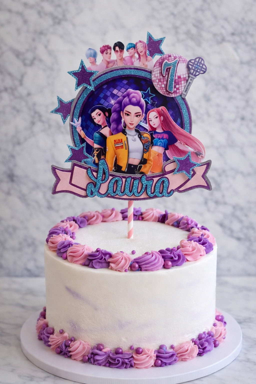 Cake topper K-pop
